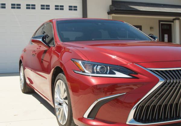 2019 Lexus ES 300h Luxury Model - Like New - - by for sale in Paso robles , CA – photo 3