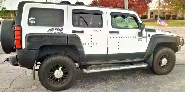 2009 Hummer H3 Off Road 4x4 - cars & trucks - by owner - vehicle... for sale in Cortland, OH – photo 10
