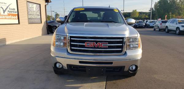 SUPER CLEAN!! 2012 GMC Sierra 1500 4WD Ext Cab 143.5" SLE for sale in Chesaning, MI – photo 3