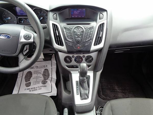 2013 Ford Focus 4d Hatchback SE - - by dealer for sale in Marion, IA – photo 14