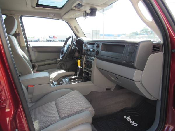 ** 2007 JEEP COMMANDER * 3RD ROW * 7 PASSENGER * VERY CLEAN ** for sale in Fort Oglethorpe, TN – photo 24