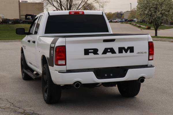 2016 Ram Ram 1500 Express 4X4 - - by dealer - vehicle for sale in Omaha, NE – photo 10