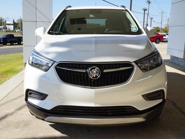 2017 Buick Encore FWD suv Summit White - cars & trucks - by dealer -... for sale in Baton Rouge , LA – photo 3