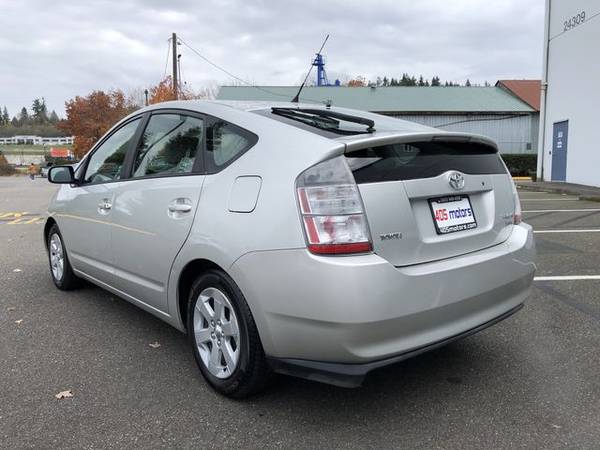 2005 Toyota Prius - Financing Available! - cars & trucks - by dealer... for sale in Woodinville, WA – photo 5