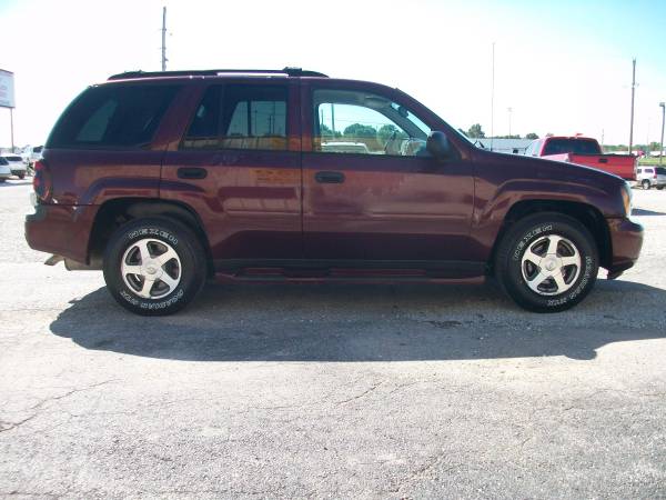 2006 CHEVY TRAILBLAZER AS LOW AS 58 PER WEEK NICE for sale in Oak Grove, MO – photo 4
