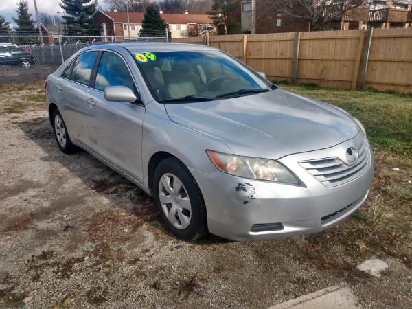 2009 Toyota Camry Le - cars & trucks - by dealer - vehicle... for sale in Columbus, OH – photo 3