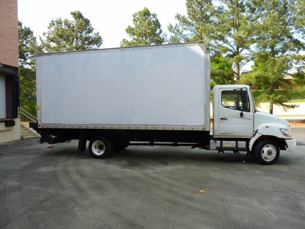 2010 HINO Toyota 185 Box Truck Turbo Diesel Liftgate LOW MILES for sale in Roswell, GA – photo 5
