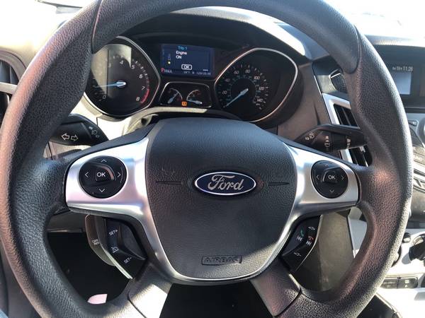 2013 Ford Focus SE - Try - - by dealer - vehicle for sale in Fairview Heights, MO – photo 21