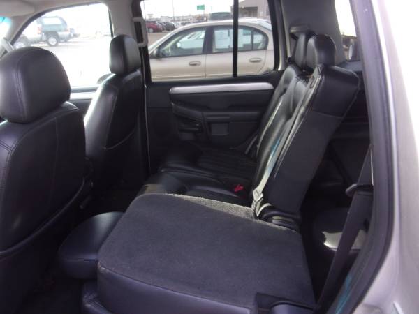 2004 MERCURY MOUNTAINEER, no reverse - cars & trucks - by dealer -... for sale in Ramsey , MN – photo 10