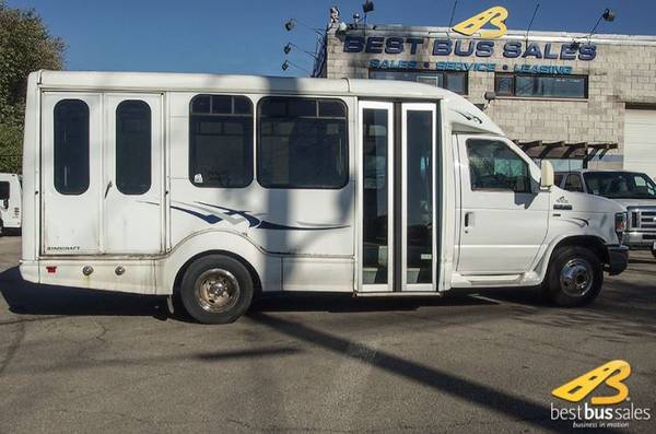 Wheelchair Bus For Sale - cars & trucks - by dealer - vehicle... for sale in Des Plaines, IL – photo 5