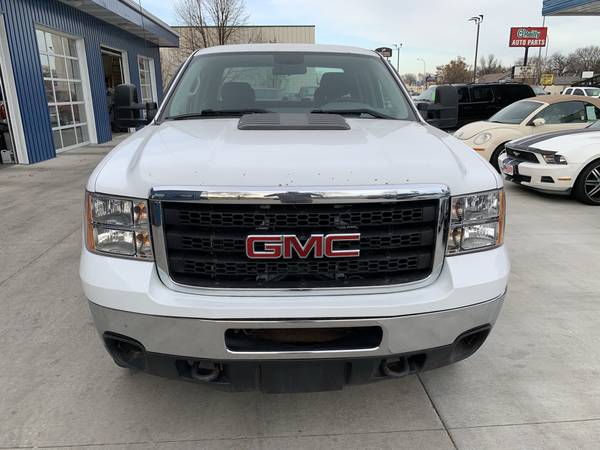 2011 GMC Sierra 2500HD 4x4 - cars & trucks - by dealer - vehicle... for sale in Grand Forks, ND – photo 3