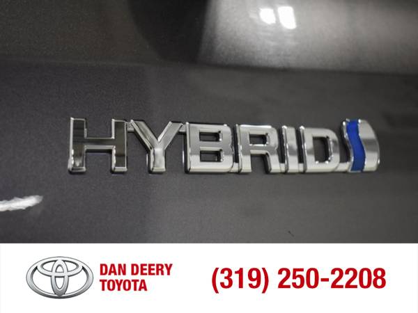 2019 Toyota Highlander Hybrid XLE Predawn Gray Mica for sale in Cedar Falls, IA – photo 17