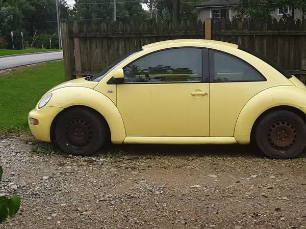 Volkswagen Beetles 2000 123000 mi. for sale in Warrenville, IL – photo 3