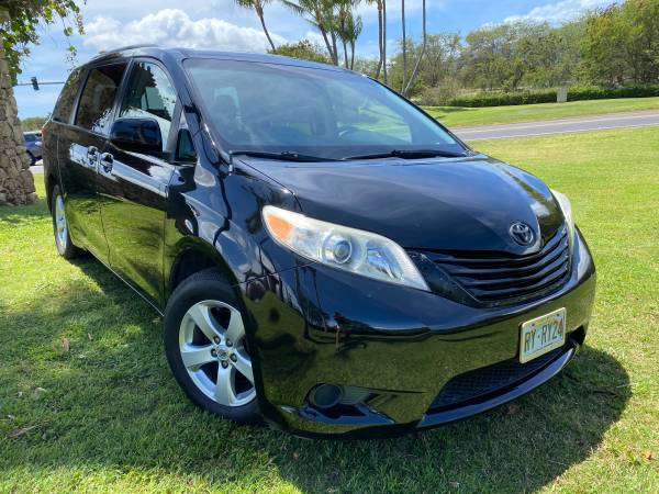 2013 Toyota Sienna XLE 8-Passenger - cars & trucks - by dealer -... for sale in Kahului, HI – photo 2