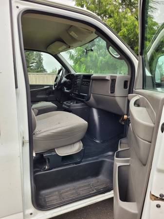 2005 Chevy van 2500 for sale in Vancouver, OR – photo 10