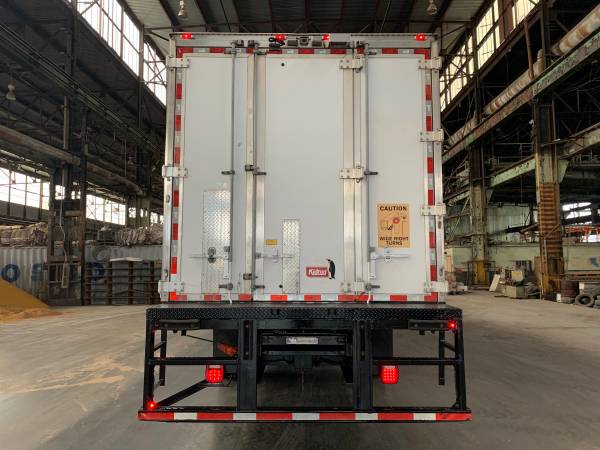 2013 Hino 338 7.6L Turbo Diesel 26ft Reefer Box Truck Pull Out Ramp... for sale in Lebanon, VA – photo 4