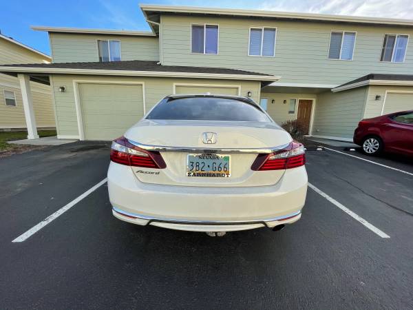 2016 Honda Accord EX-L - cars & trucks - by owner - vehicle... for sale in Redmond, OR – photo 3