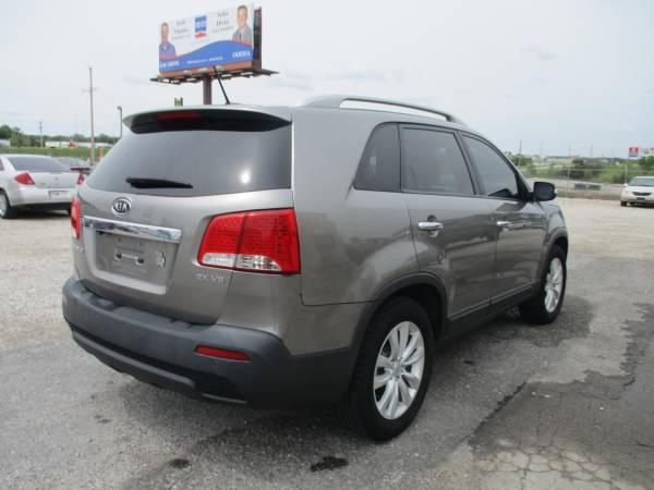 2012 Kia Sorento Loaded 3rd row as low as 2000 down and 99 a week for sale in Oak Grove, MO – photo 5