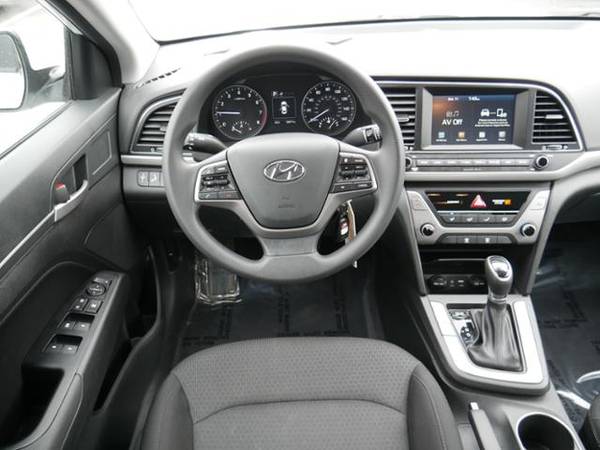 2018 Hyundai Elantra SEL for sale in Walser Experienced Autos Burnsville, MN – photo 9