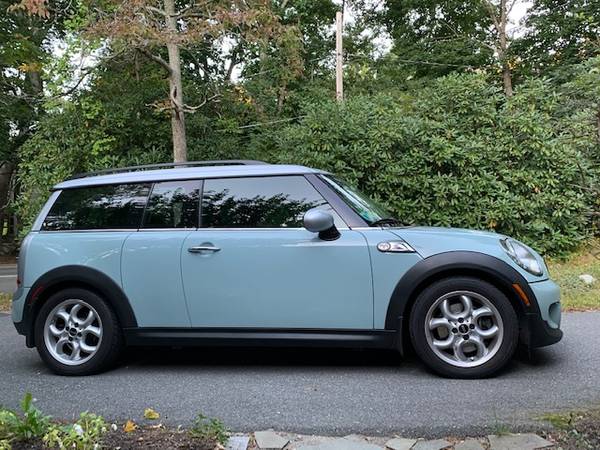 Immaculate 2011 Mini Cooper S Clubman - cars & trucks - by owner -... for sale in Medfield, MA – photo 3