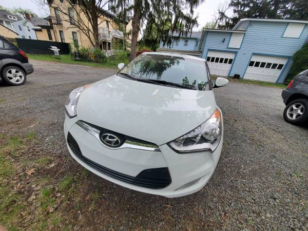 2016 Hyundai veloster - low mileage-great condition-4 new tires for sale in Titusville, NJ – photo 2