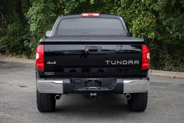 Toyota Tundra 4X4 Truck Lifted Custom Wheels Leather Bluetooth Nice! for sale in Charleston, WV – photo 7