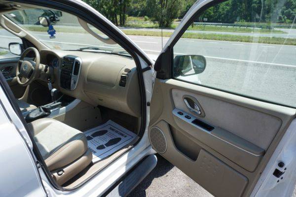 2005 Mercury Mariner Luxury 4WD - ALL CREDIT WELCOME! for sale in Roanoke, VA – photo 20