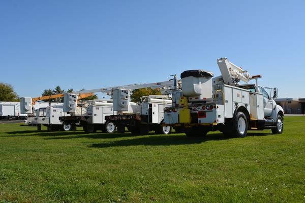 Bucket Truck Liquidation Sale (NON-CDL AVAILABLE!) - cars & trucks -... for sale in Crystal Lake, LA – photo 5
