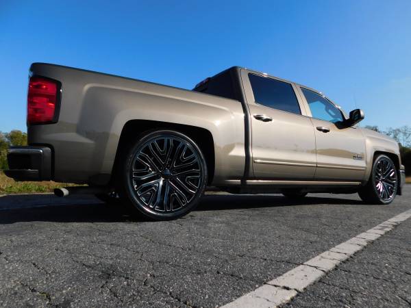 5/7 LOWERED 2015 CHEVY SILVERADO 1500 LT CREW CAB NEW 24" REPS... for sale in KERNERSVILLE, SC – photo 4