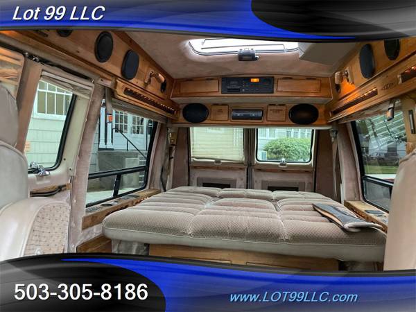 1994 CHEVROLET G20 Sportvan Explorer Conversion Power Bench/BED Wood for sale in Milwaukie, OR – photo 2