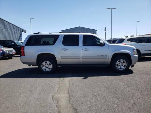 2011 Chevrolet Suburban 4x4 4WD Chevy 4dr 1500 LS SUV - cars & for sale in Klamath Falls, OR – photo 4