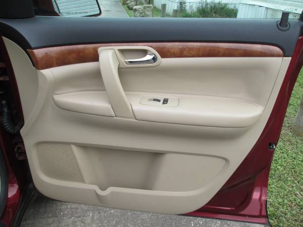 EON AUTO SATURN OUTLOOK LOADED THIRD ROW LEATHER FINANCE $1295 DOWN... for sale in Sharpes, FL – photo 14