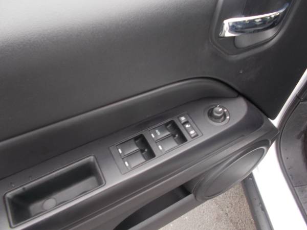 2015 Jeep Patriot High Altitude 4x4 - Heated Leather / Sunroof for sale in Coventry, RI – photo 12