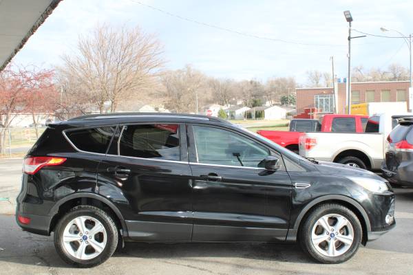 2015 Ford Escape SE AWD 4dr SUV Black, Only 80k, Ready for Winter -... for sale in Omaha, IA – photo 6