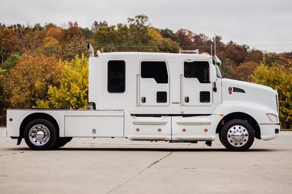 WTB: FREIGHTLINER SPORTCHASSIS, SCHWALBE, WESTERN HAULER TRUCKS. -... for sale in Bloomington, NY – photo 10