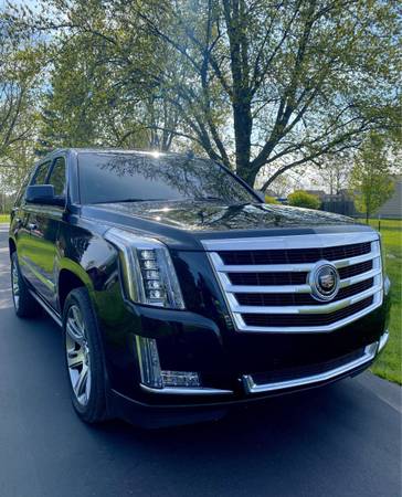 2015 Cadillac Escalade Premium Low Miles - Super Loaded - cars & for sale in Beech Grove, IN – photo 7