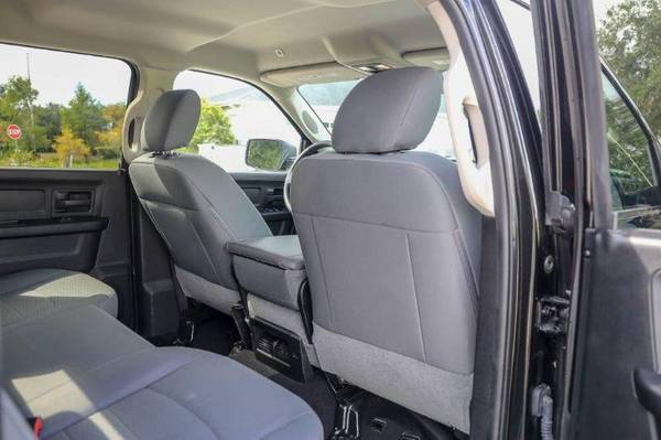 2018 Dodge RAM 1500 EXPRESS CREW CAB LOW MILES WARRANTY NICE TRUCK -... for sale in Sarasota, FL – photo 24