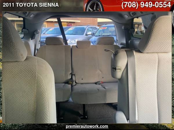 2011 TOYOTA SIENNA LE - - by dealer - vehicle for sale in Alsip, IL – photo 12