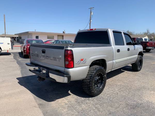 2005 CHEVROLET SILVERADO, 4WD, NEW TIRES, GARAGE KEPT, 11999 00 - cars for sale in Moore, TX – photo 3