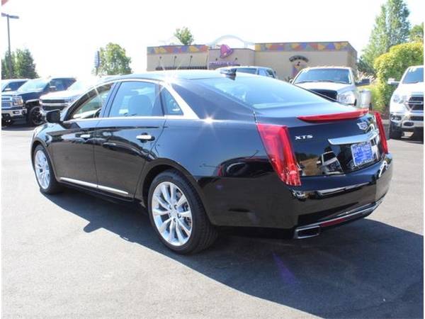2017 Cadillac XTS sedan Luxury (Black Raven) for sale in Lakeport, CA – photo 9