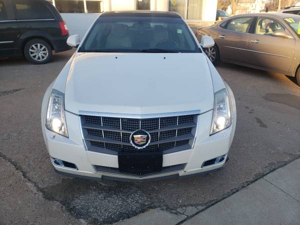 2008 Cadillac CTS AWD - - by dealer - vehicle for sale in Waverly, IA – photo 2