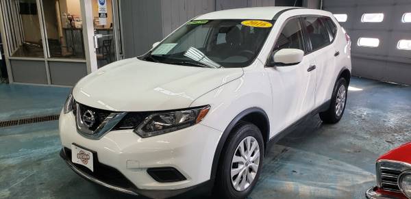 2016 Nissan Rogue - - by dealer - vehicle automotive for sale in Janesville, WI – photo 2