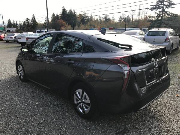 2017 Toyota Prius Three Hatchback for sale in Bellingham, WA – photo 7