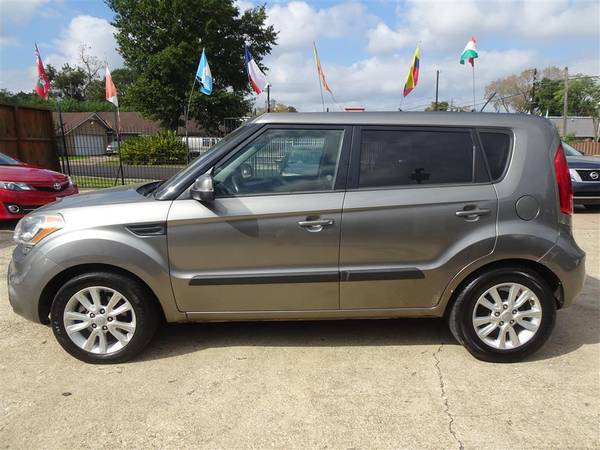 2012 Kia Soul +, COLD A/C, AUTO, CLEAN, MUST SEE - cars & trucks -... for sale in Houston, TX – photo 8