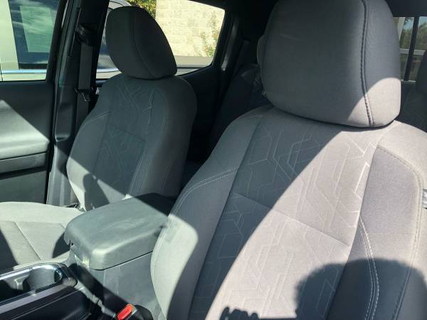 2017 Toyota Tacoma SR5 Double Cab 6ft bed for sale in Dearing, PA – photo 10
