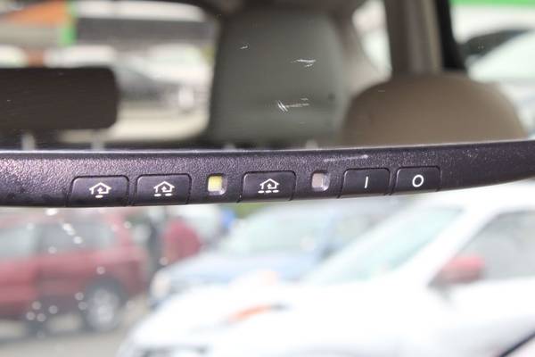 2013 Toyota Prius v Five Navigation, Backup camera, Bluetooth,... for sale in Everett, WA – photo 23