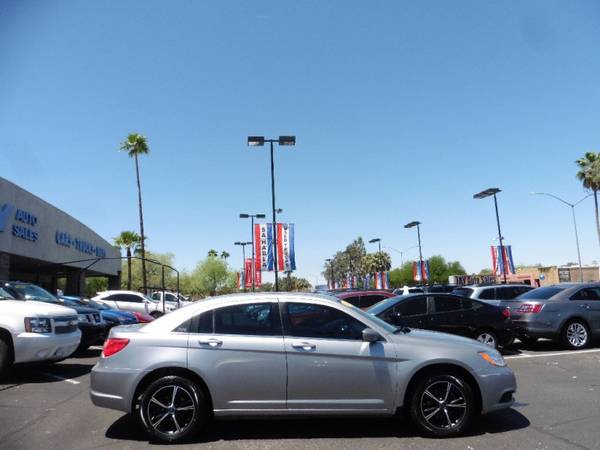 2014 Chrysler 200 4dr Sdn LX / CLEAN ARIZONA CARFAX / for sale in Tucson, AZ – photo 5