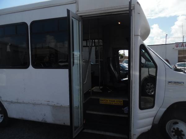 2007 *Ford* *Econoline Commercial Cutaway* Oxford White for sale in Wilton Manors, FL – photo 14