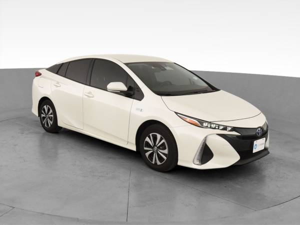 2018 Toyota Prius Prime Premium Hatchback 4D hatchback White -... for sale in Long Beach, CA – photo 15
