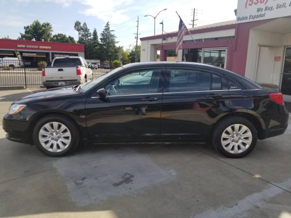 ///2013 Chrysler 200//49k Miles!//Gas Saver//Automatic//Very Clean/// for sale in Marysville, CA – photo 8